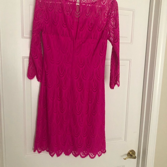 Lilly Pulitzer eye-catcher! - Picture 2 of 3